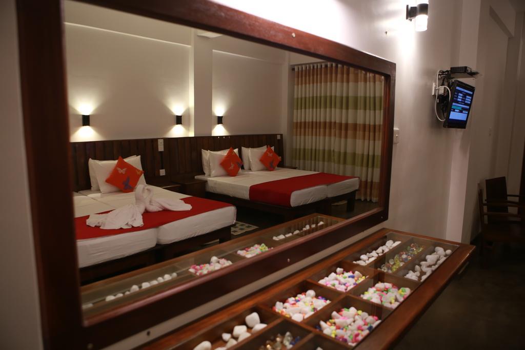 Cozy Sea View Inn Hikkaduwa Exterior foto