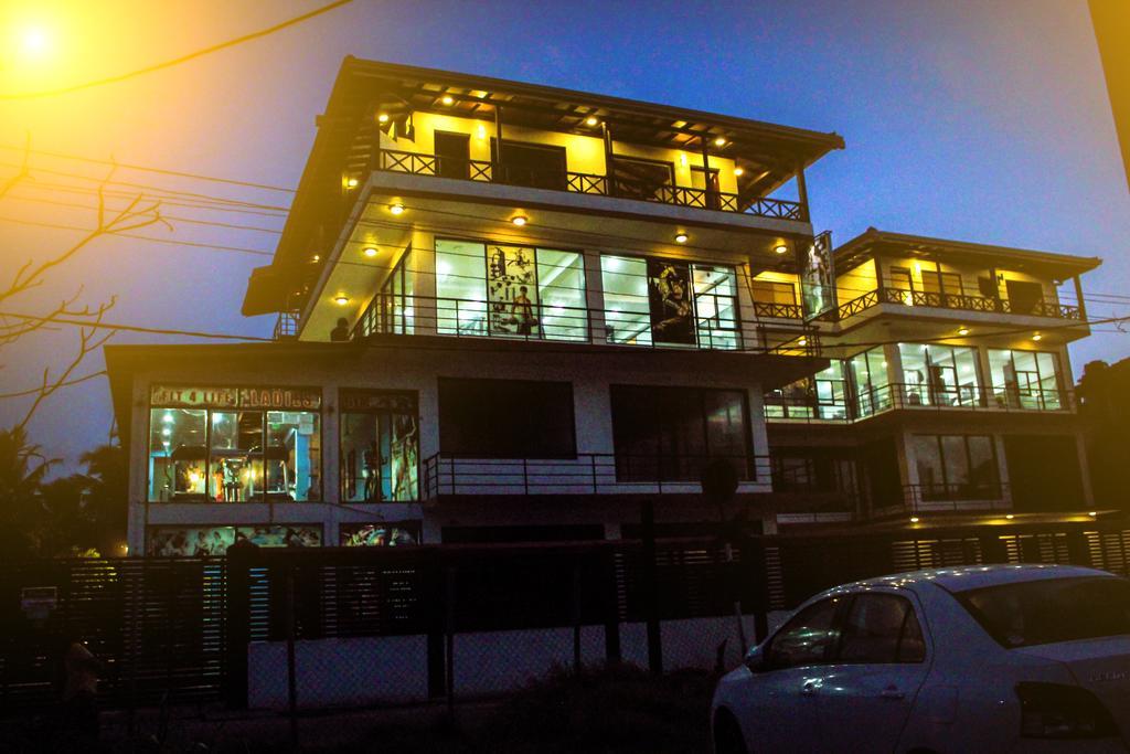 Cozy Sea View Inn Hikkaduwa Exterior foto